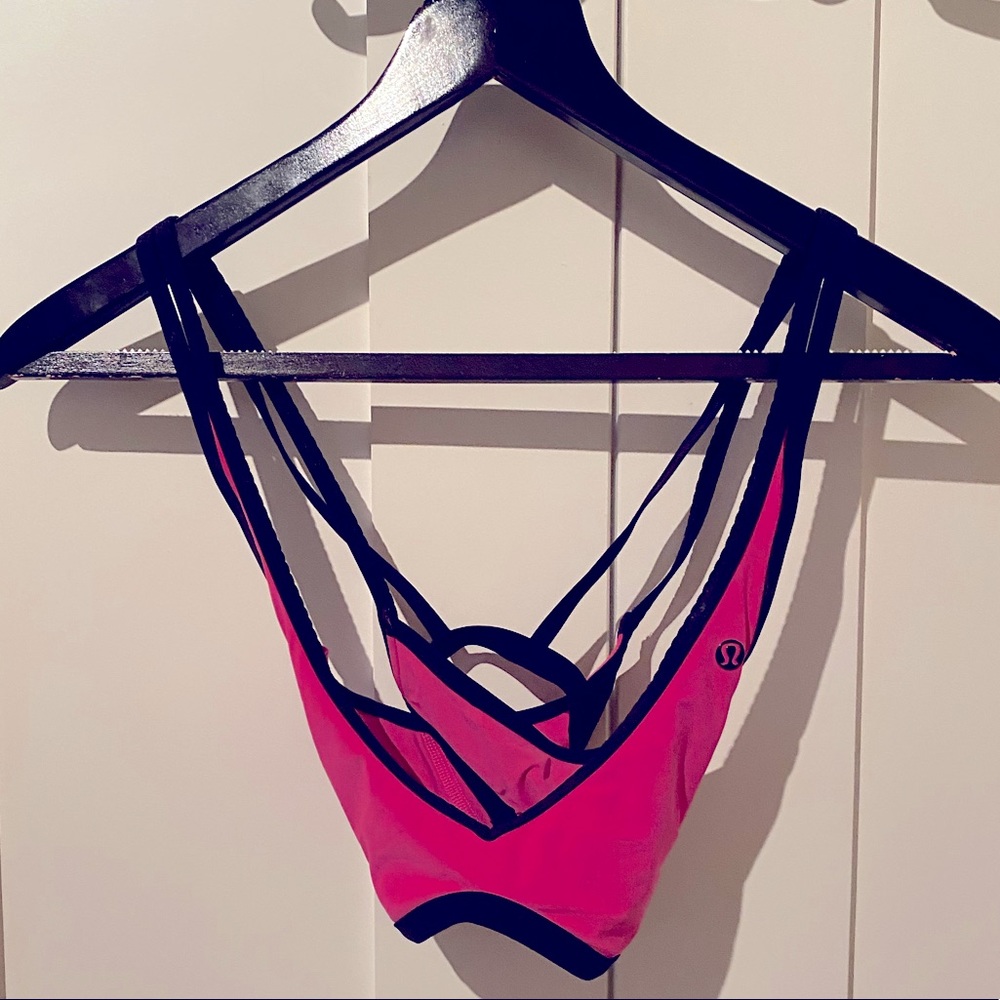Lululemon swim sports bra size 4
